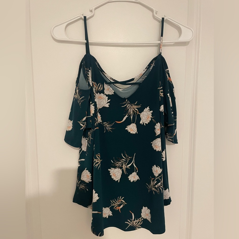 Green floral top